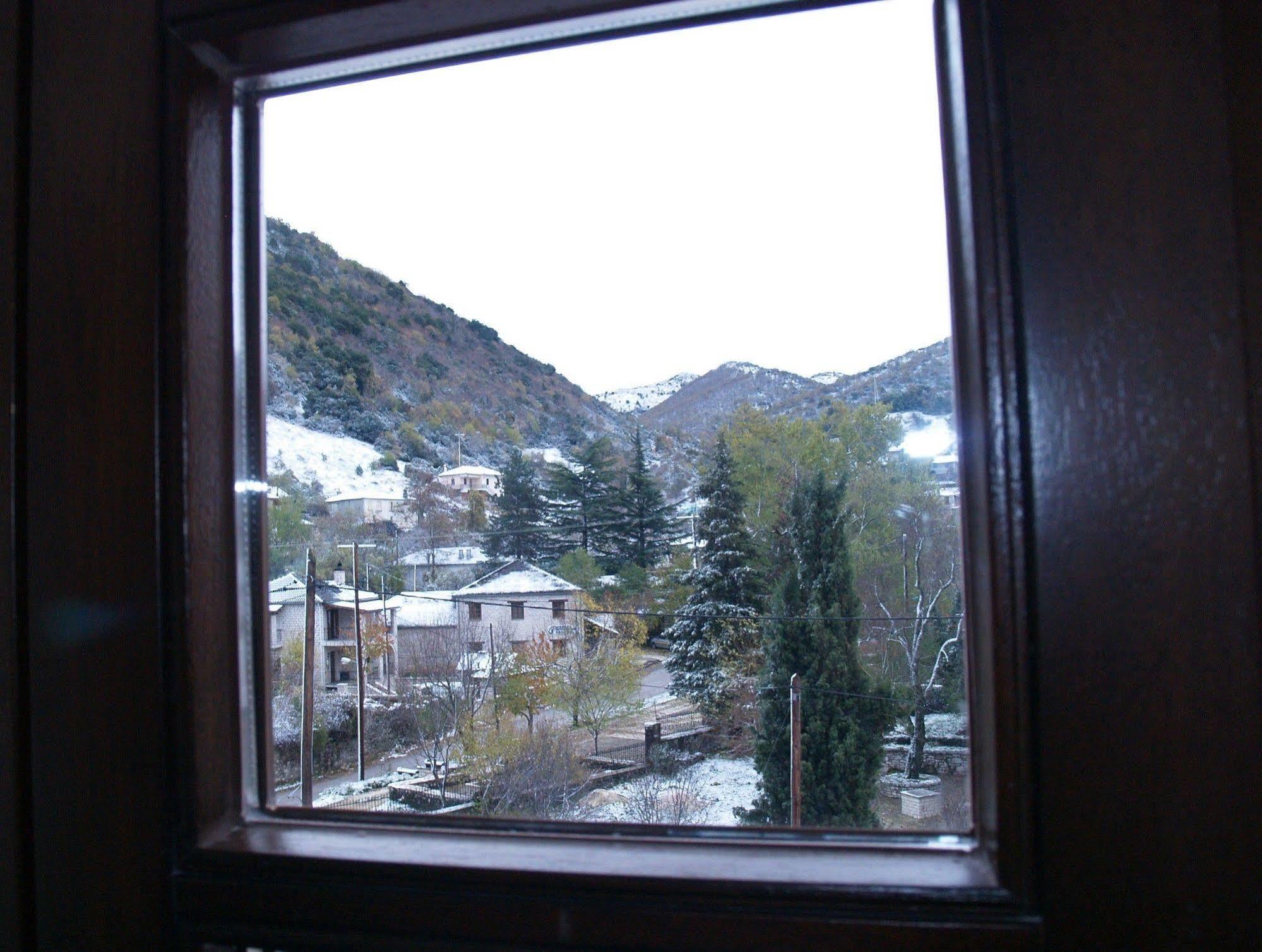 Hotel Arxontiko Krana Asprangeloi Esterno foto